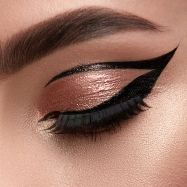 1_5874ab86-2ab1-4fab-87e1-dd344322e917.jpg Elizabeth Helen Liquid Eyeliner