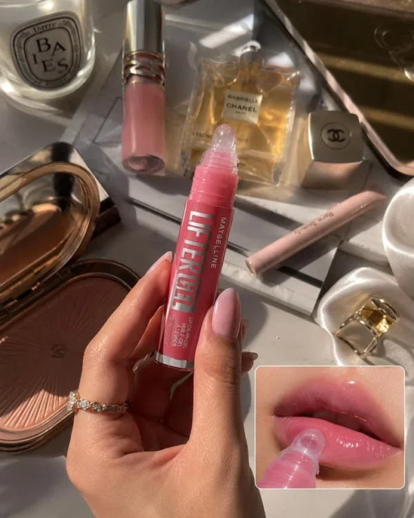 The_Viral_Maybelline_Gloss_Everyone_Loves.webp Maybelline Lifter gel – Buy 1 Get 2 Free
